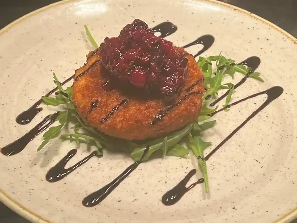 breaded-deep-fried-goats-cheese-600x450.webp